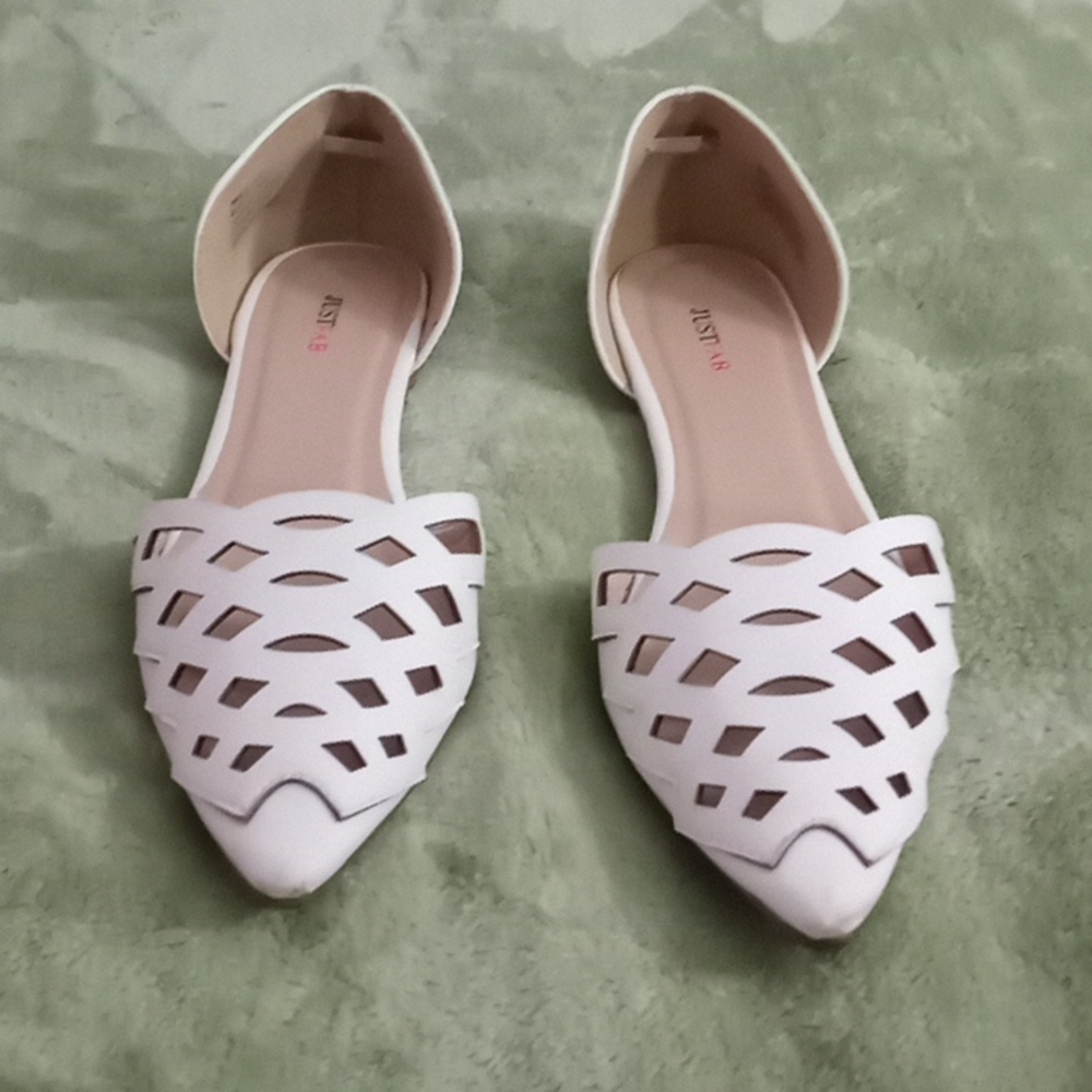 Womens flat